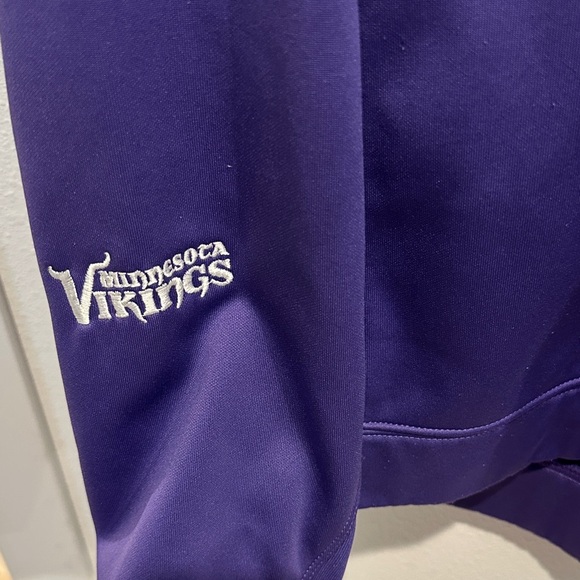 Nike Vikings Golf Purple Therma-Fit Pullover - Picture 3 of 4